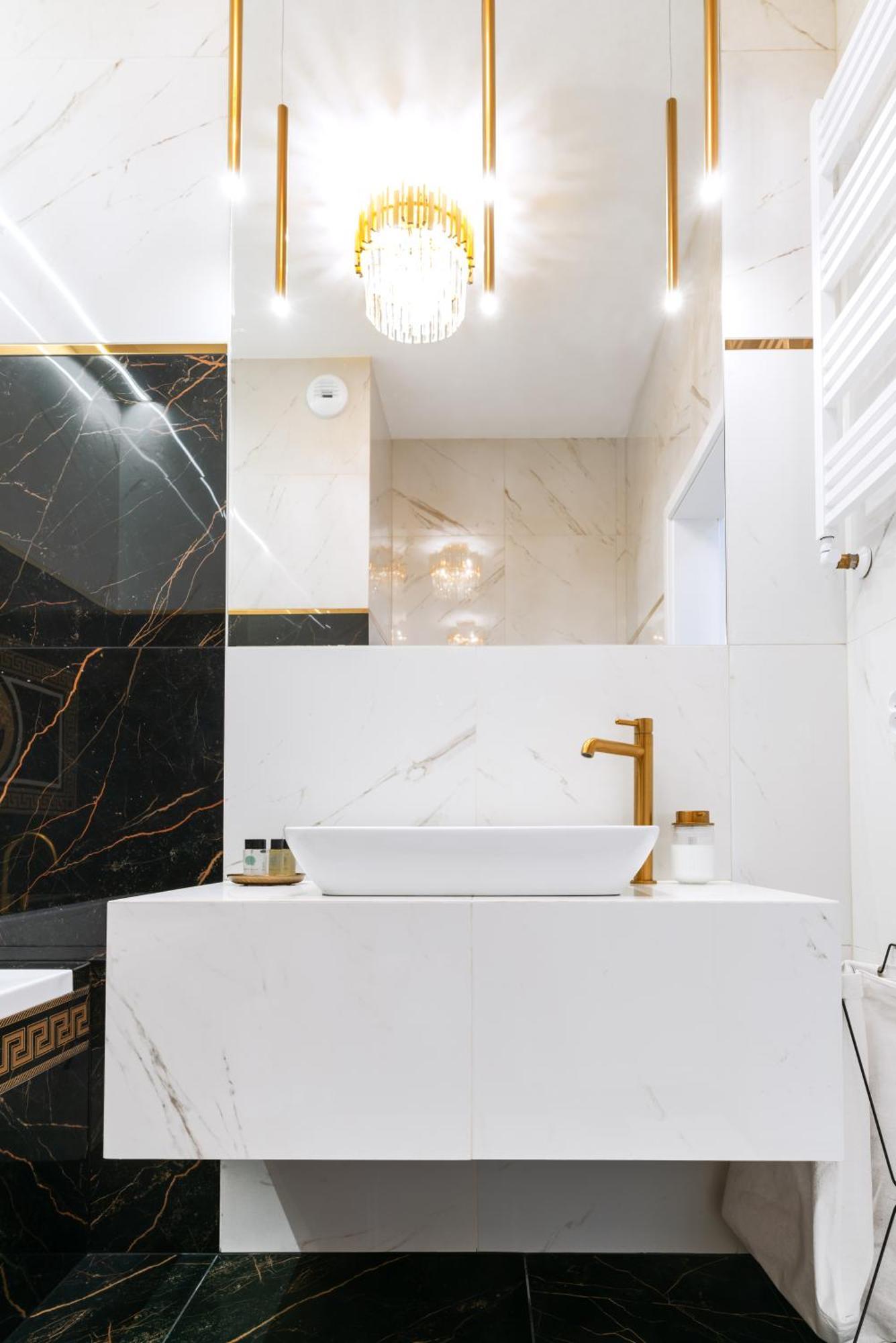 Apartament Versace Jana Pawla Wrocław Exteriör bild